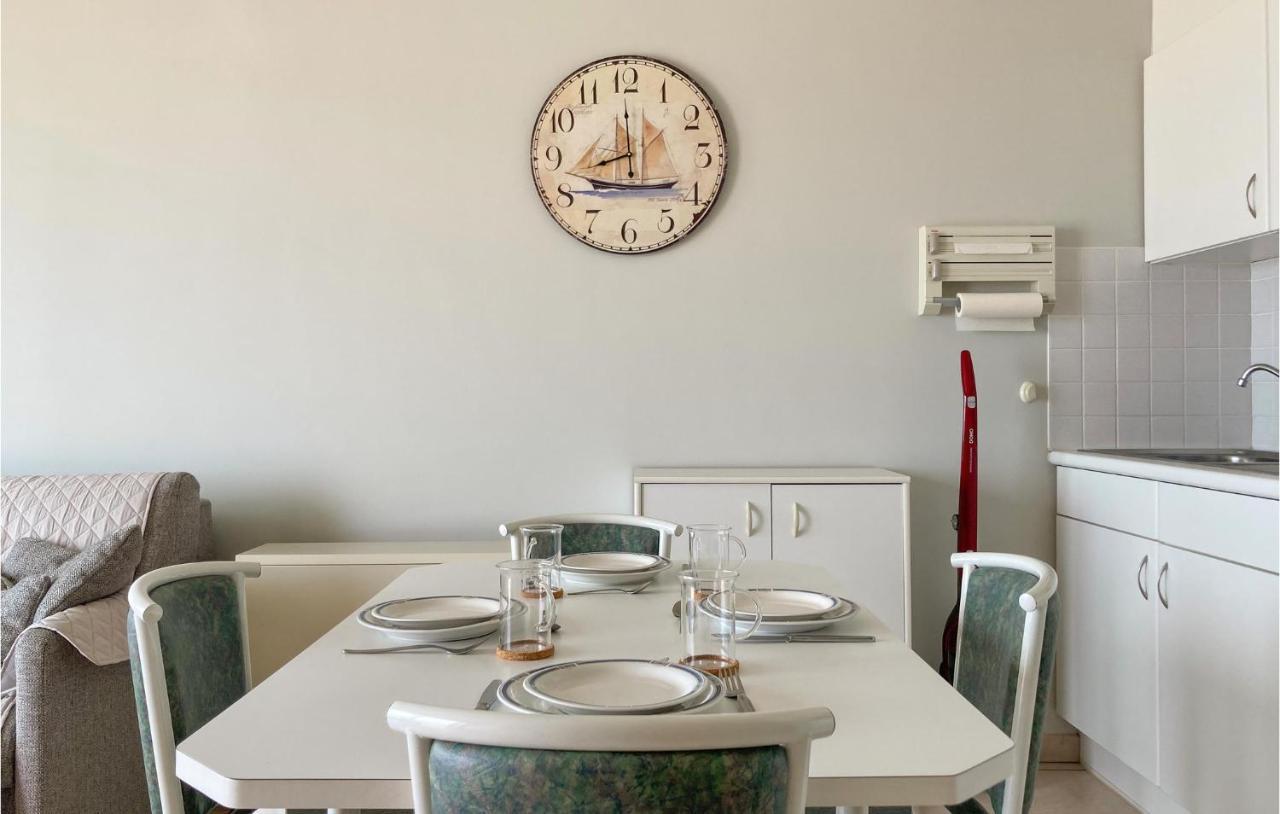 Nice Apartment In Oostende With Wifi Экстерьер фото