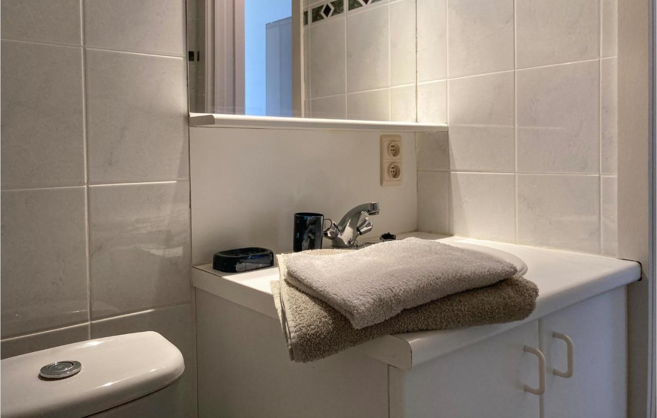 Nice Apartment In Oostende With Wifi Экстерьер фото